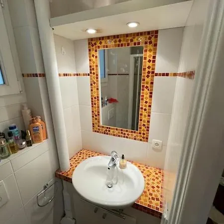Appartamento Charming And Bright Flat In A Very Convenient Area *